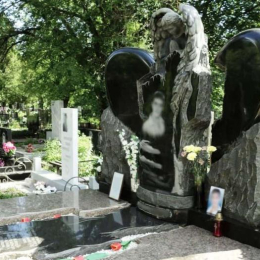 Памятник эксклюзивный