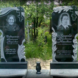 Памятник из гранита черный 3