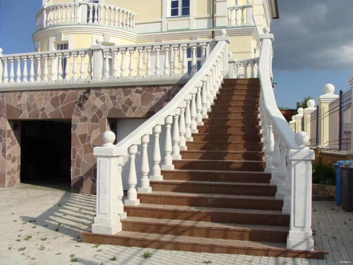 Балясины из мрамора Molly