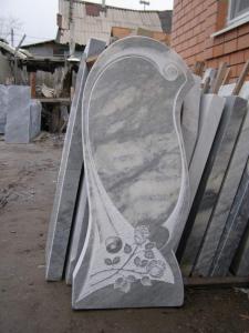 Памятник из мрамора серый 2
