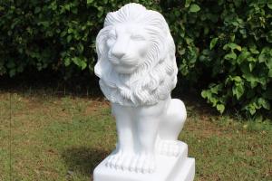 Скульптура Lion