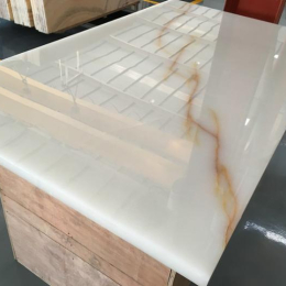 Столешница из оникса Lika