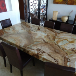 Стол из мрамора Duna