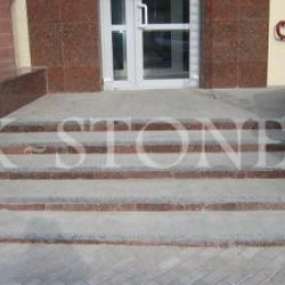 Входные группы из гранита Imona