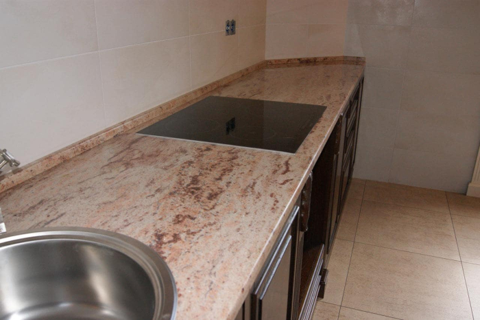 Столешница из гранита Milisa