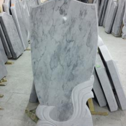 Памятник из мрамора серый